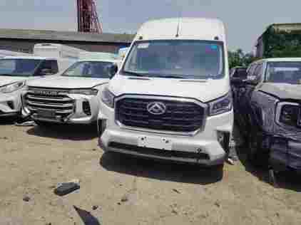 2021년식 중고 맥서스 V90 RV 2.0T 148마력 L4 6단 자동변속기, 좋은 가격에 좋은 상태로 판매합니다.